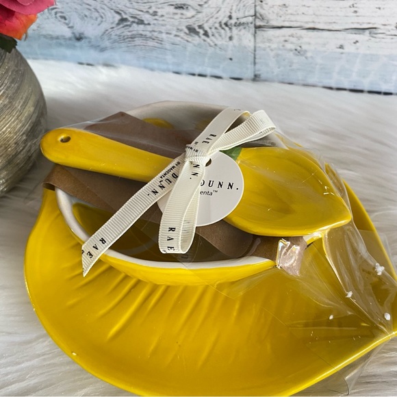 Rae Dunn DESSERT Lemon 3 PC Serving Set - Picture 5 of 6